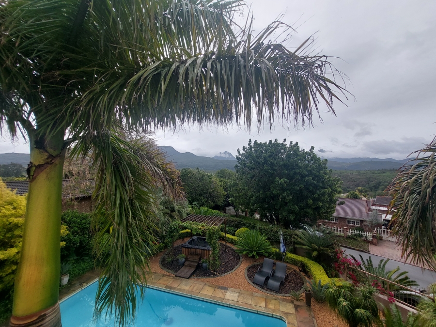 5 Bedroom Property for Sale in Denver Park Western Cape
